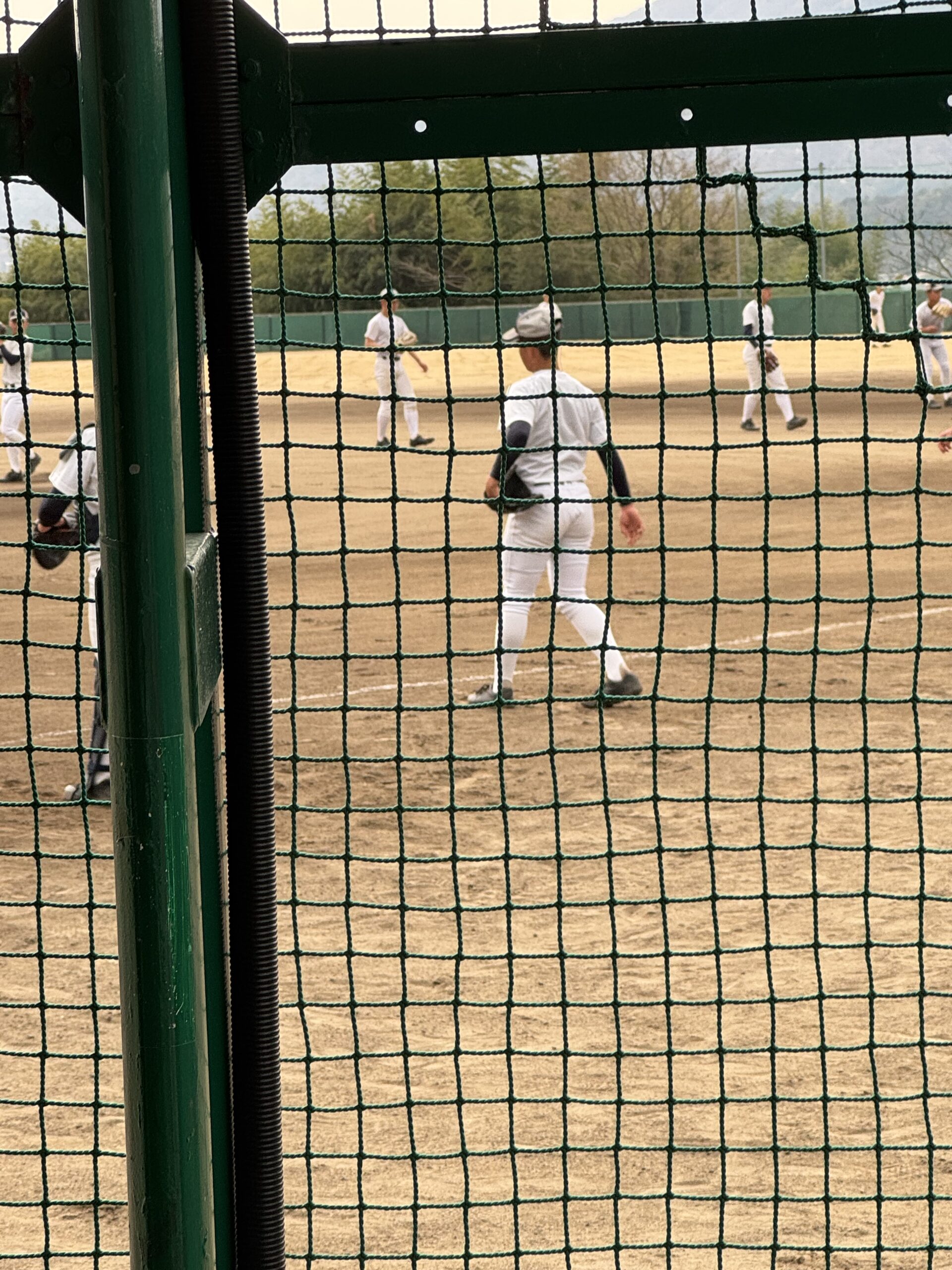 第１５２回北信越地区高校野球福井県大会において、敦賀気比高等学校硬式野球部が決勝において福井工大福井高校に３－２で勝利し、優勝の栄冠を手にしました。