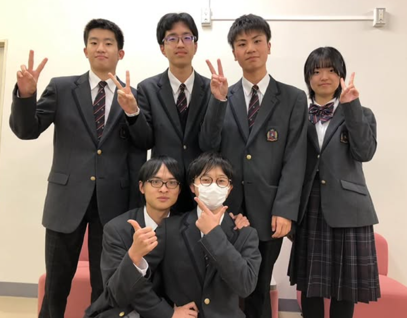 第18回福井県高校生英語ディベート大会が県教育研究所で開催され、敦賀気比高校1年生チームが初参加し、1勝3敗となりました。特進コース久保田眞斗君は、ベストディベーターとして６位に入賞しました。